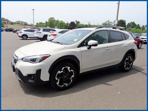Used 2022 Subaru Crosstrek 2.5i Limited w/ Moonroof Package 2 AWD/4WD image 3
