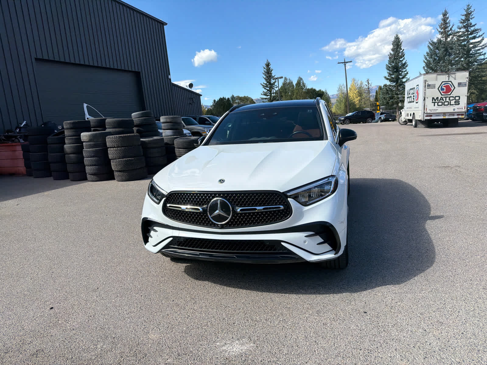 Used 2024 Mercedes-Benz GLC 300 4MATIC w/ AMG Line image 3