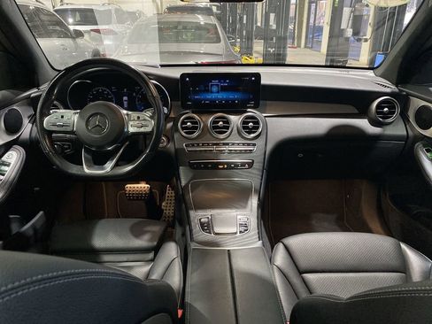 Certified 2022 Mercedes-Benz GLC 300 image 2