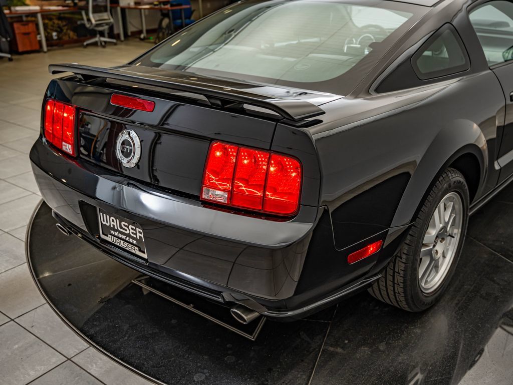 Used 2008 Ford Mustang GT RWD image 18
