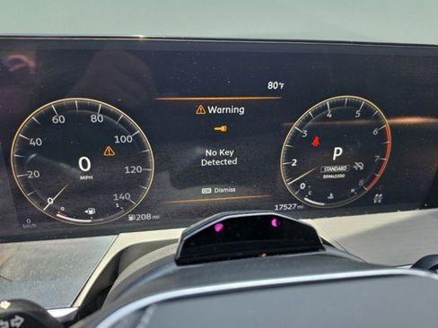 Used 2025 INFINITI QX80 Sensory AWD/4WD image 17