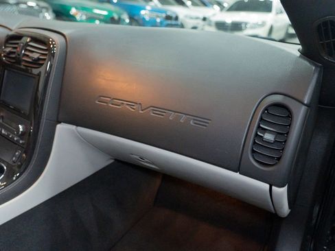 Used 2010 Chevrolet Corvette Grand Sport w/ Preferred Equipment Group image 29