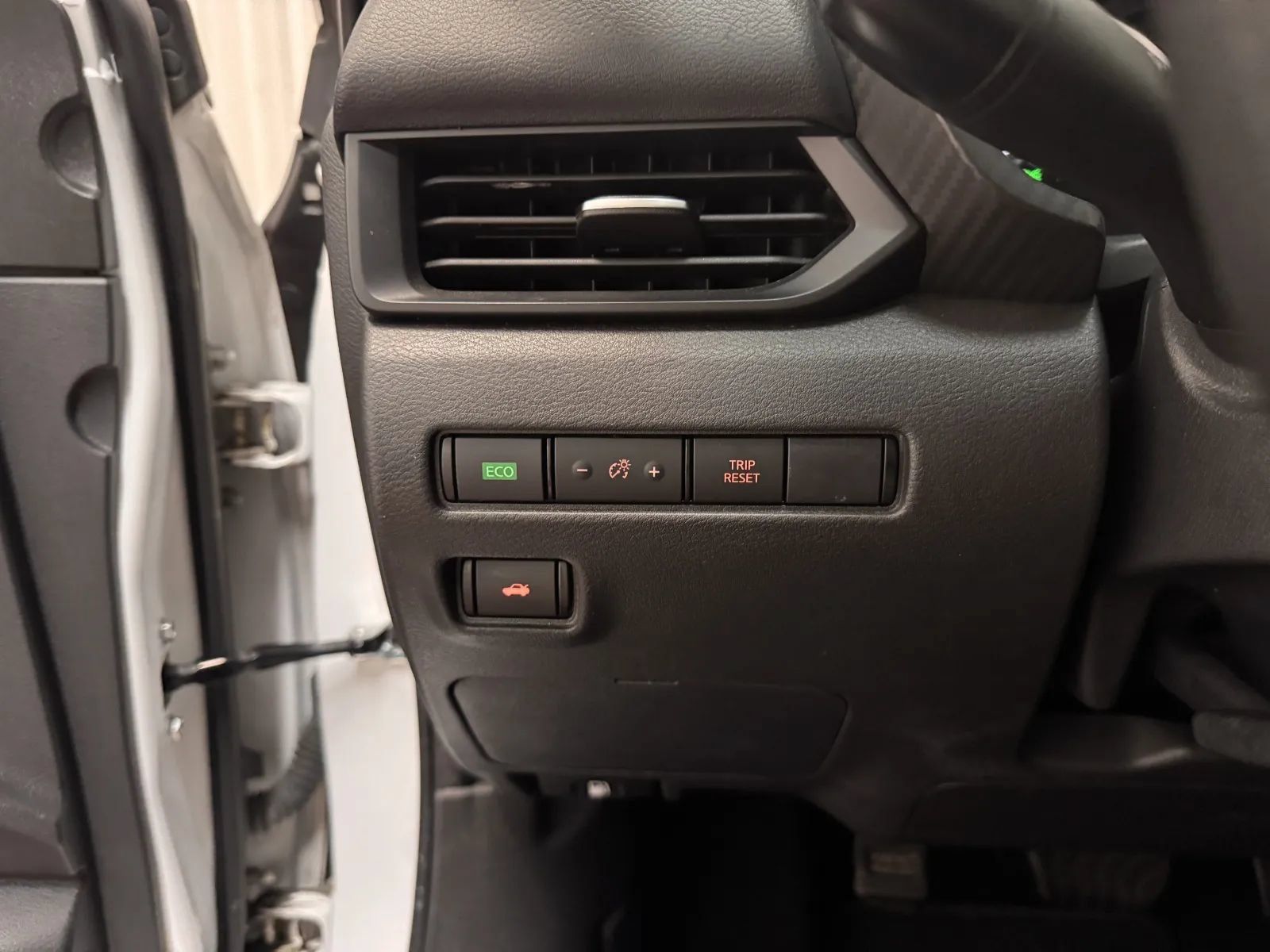 Used 2024 Nissan Sentra S FWD image 24