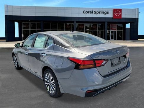 New 2026 Nissan Altima 2.5 SV FWD image 3