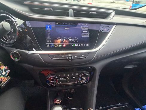 Used 2022 Buick Encore GX Select w/ Experience Buick Package image 7