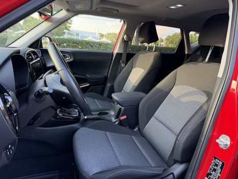 Certified 2022 Kia Soul GT-Line FWD image 5