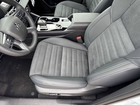 New 2026 Mitsubishi Outlander LE FWD image 24