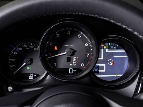 New 2026 Porsche Macan image 21