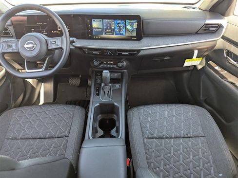 New 2026 Nissan Kicks SV image 16