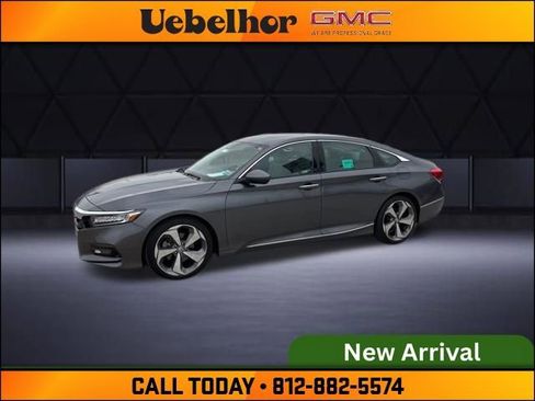 Used 2018 Honda Accord Touring image 9