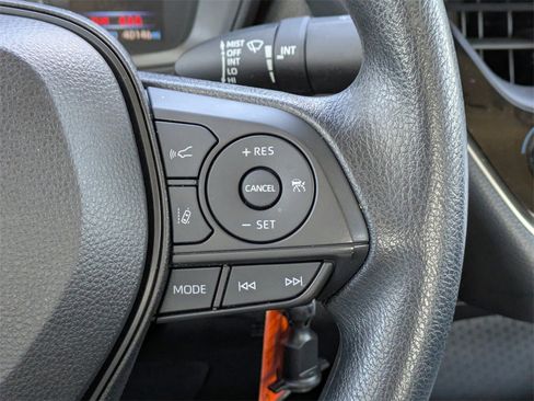 Used 2022 Toyota Corolla LE image 24