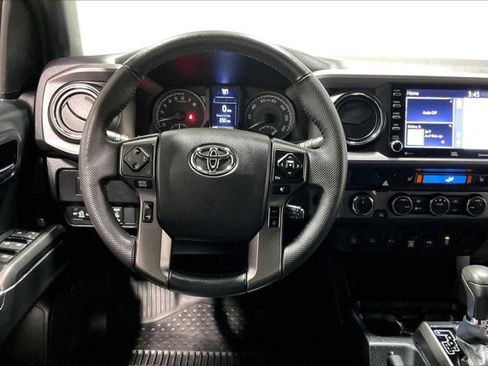 Certified 2022 Toyota Tacoma 4x4 Double Cab image 5