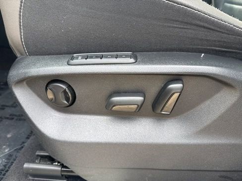 Used 2021 Volkswagen Atlas SEL Premium image 23