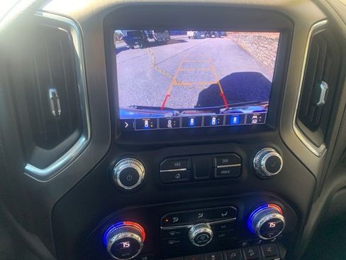 Used 2022 GMC Sierra 2500 Denali image 34