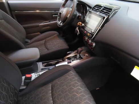 New 2025 Mitsubishi Outlander Sport LE image 23