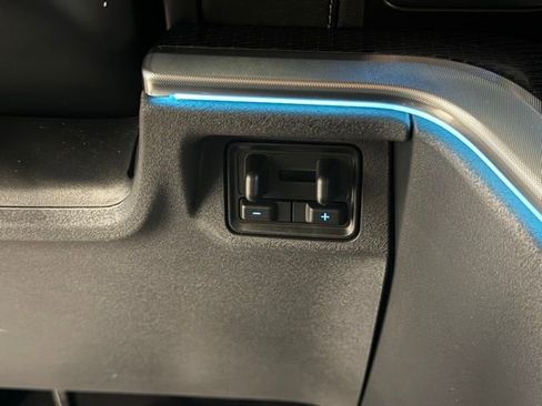 New 2025 Ford Expedition Max Platinum w/ Stealth Performance Package image 18