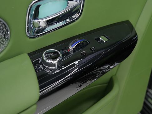 Used 2023 Rolls-Royce Phantom Sedan w/ The Phantom Package image 57