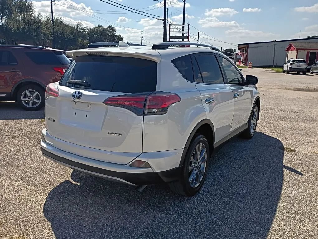 Used 2018 Toyota RAV4 Limited FWD image 5