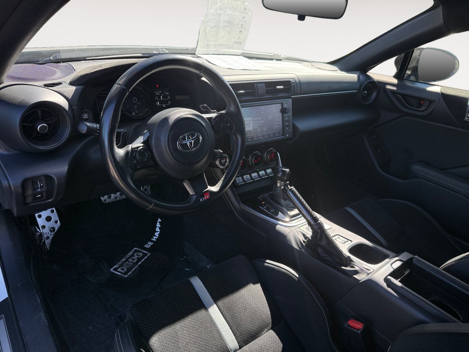 Used 2022 Toyota GR86 Premium RWD image 15