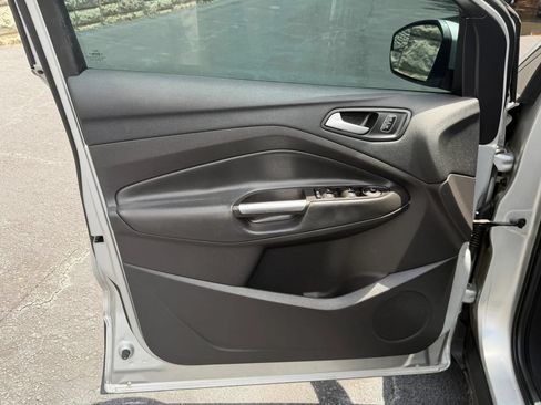 Used 2018 Ford Escape SEL FWD image 30