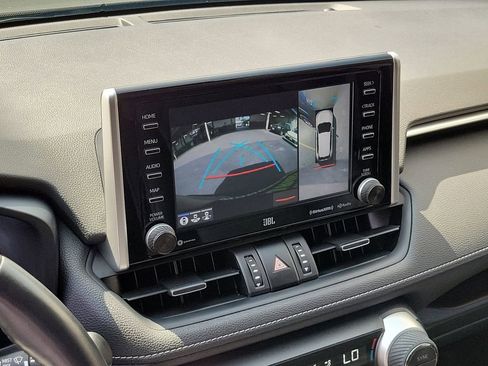 Used 2021 Toyota RAV4 Limited image 30