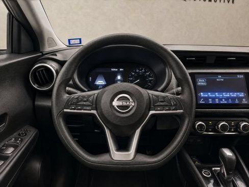 Used 2023 Nissan Kicks SV FWD image 13