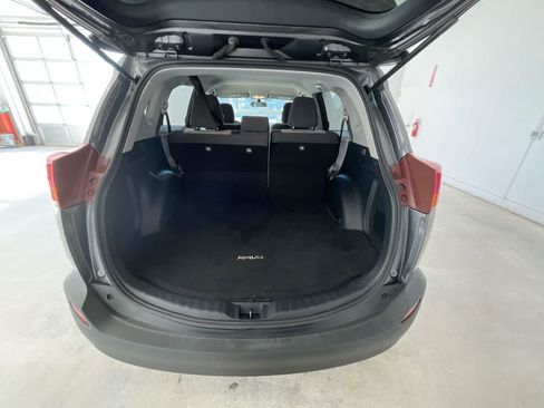 Used 2013 Toyota RAV4 LE AWD/4WD image 22