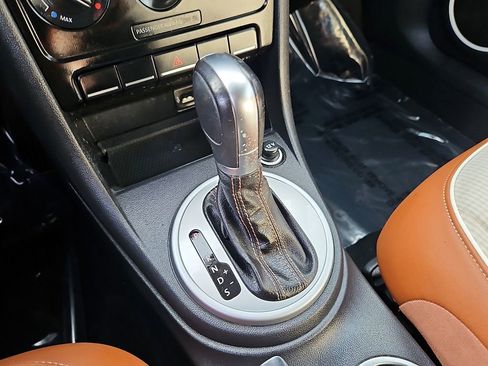 Used 2016 Volkswagen Beetle 1.8T Classic image 15