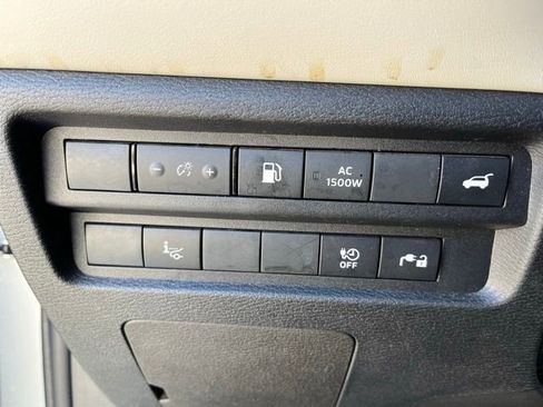 Used 2024 Mitsubishi Outlander SEL image 17