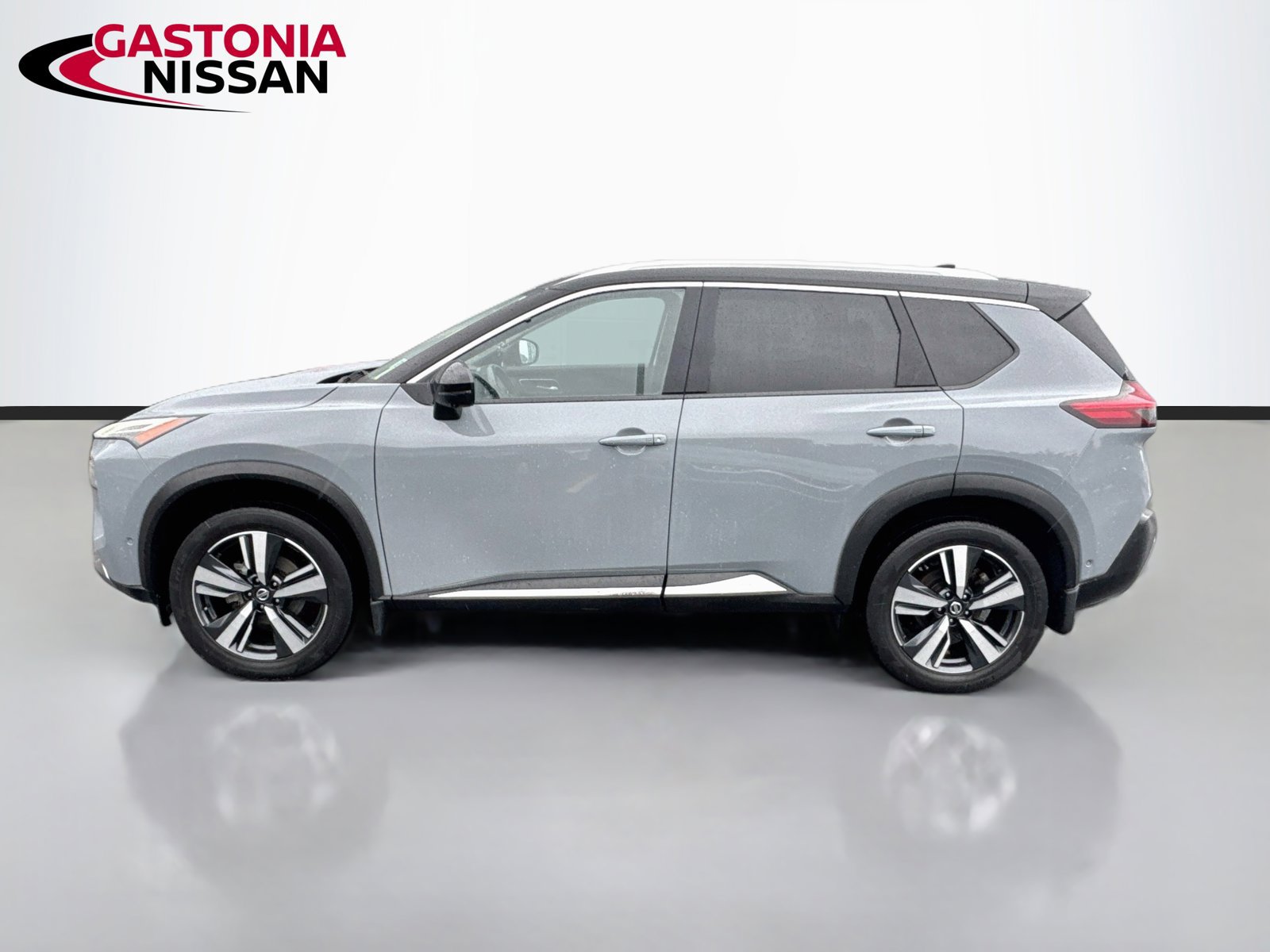 Used 2021 Nissan Rogue Platinum AWD/4WD image 5