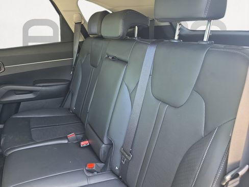 Certified 2025 Kia Sorento S w/ Panoramic Sunroof Package image 22