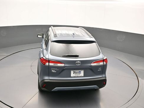 Certified 2022 Toyota Corolla Cross LE AWD/4WD image 38