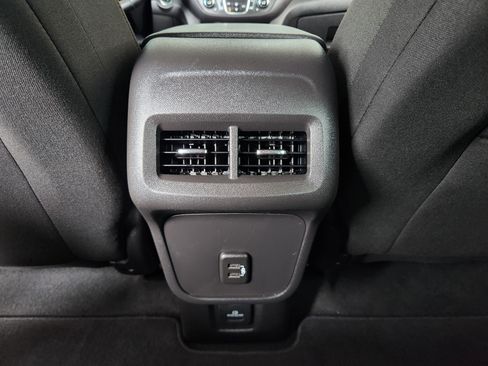 Used 2024 Chevrolet Equinox LT AWD/4WD image 32