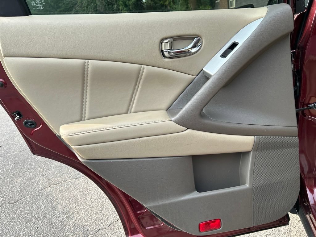 Used 2011 Nissan Murano SL w/ Navigation Pkg AWD/4WD image 24