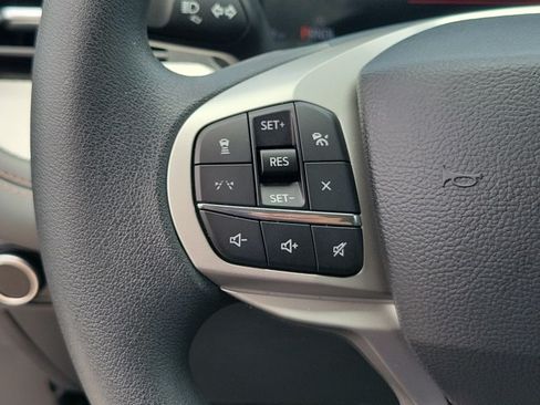 New 2026 Ford Explorer Active RWD image 26