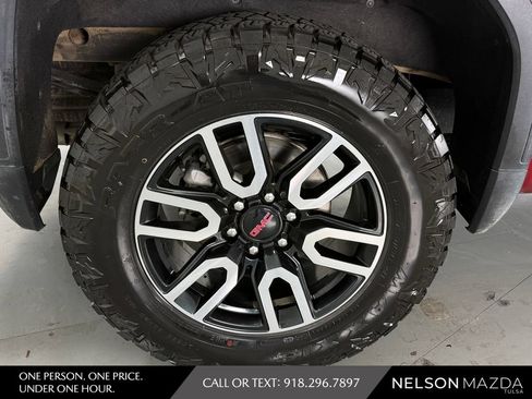 Used 2023 GMC Sierra 1500 AT4 w/ AT4 Preferred Package AWD/4WD image 13