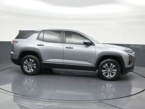 Used 2026 Chevrolet Equinox LT image 7