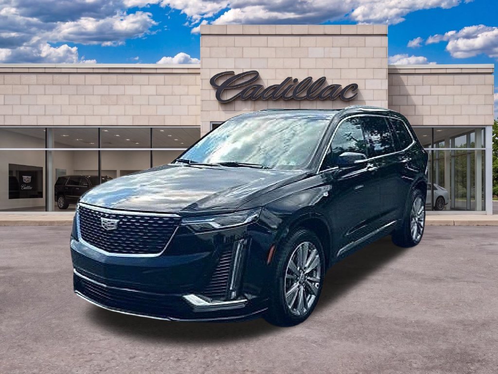 Used 2023 Cadillac XT6 Premium Luxury w/ LPO, Floor Liner Package AWD/4WD image 13