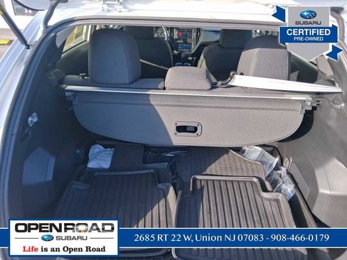 Certified 2025 Subaru Impreza 2.0i image 9