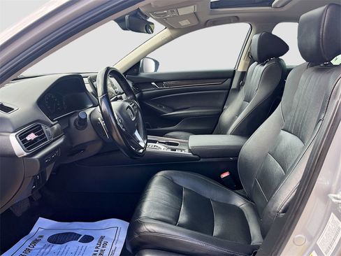 Used 2021 Honda Accord Touring image 21
