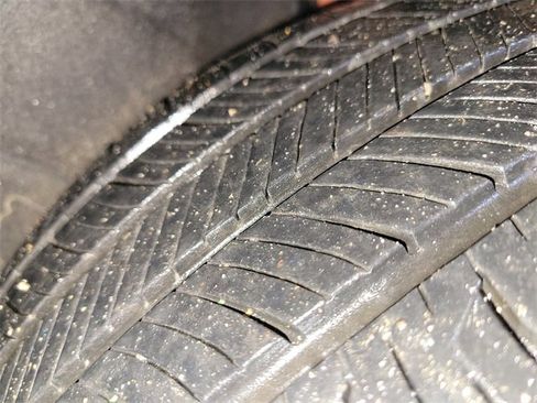 Used 2025 Hyundai Elantra Limited image 39