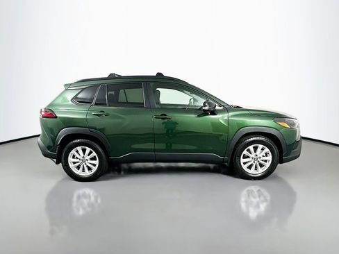 Used 2026 Toyota Corolla Cross LE image 4