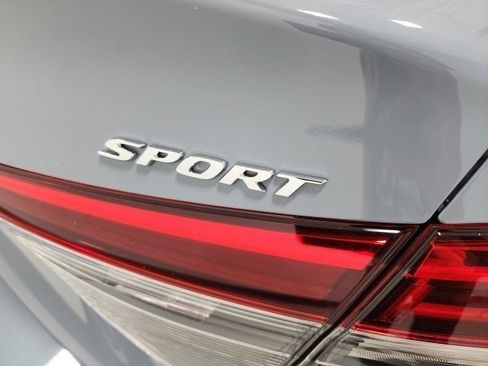 Used 2024 Honda Civic Sport image 8