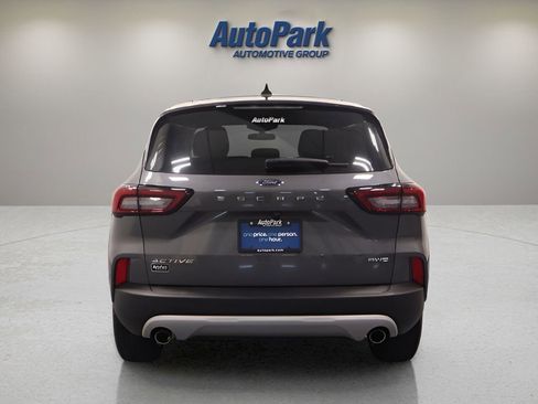 Used 2023 Ford Escape Active w/ Tech Pack #1 AWD/4WD image 8