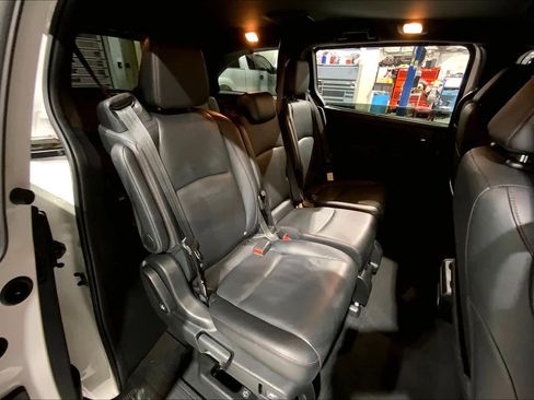 Used 2024 Honda Odyssey Sport image 19