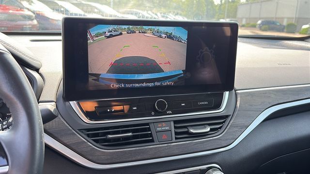 Certified 2023 Nissan Altima 2.5 SV w/ SV Premium Package AWD/4WD image 18