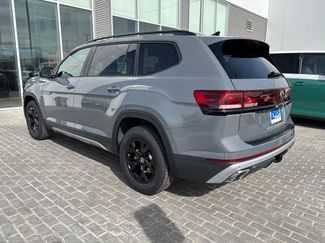 New 2026 Volkswagen Atlas Peak Edition AWD/4WD video 3