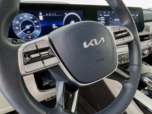 Used 2025 Kia Telluride SX Prestige image 16
