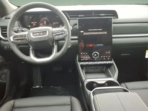 New 2026 GMC Terrain Elevation w/ Elevation Premium Package image 8