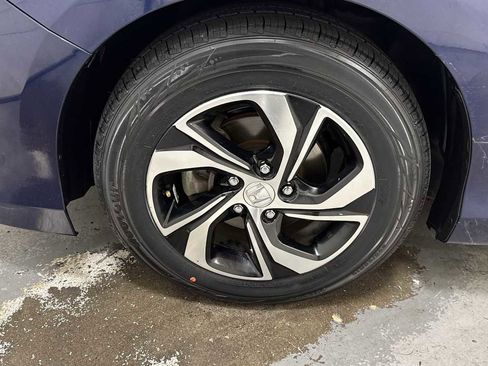 Used 2017 Honda Accord LX image 10